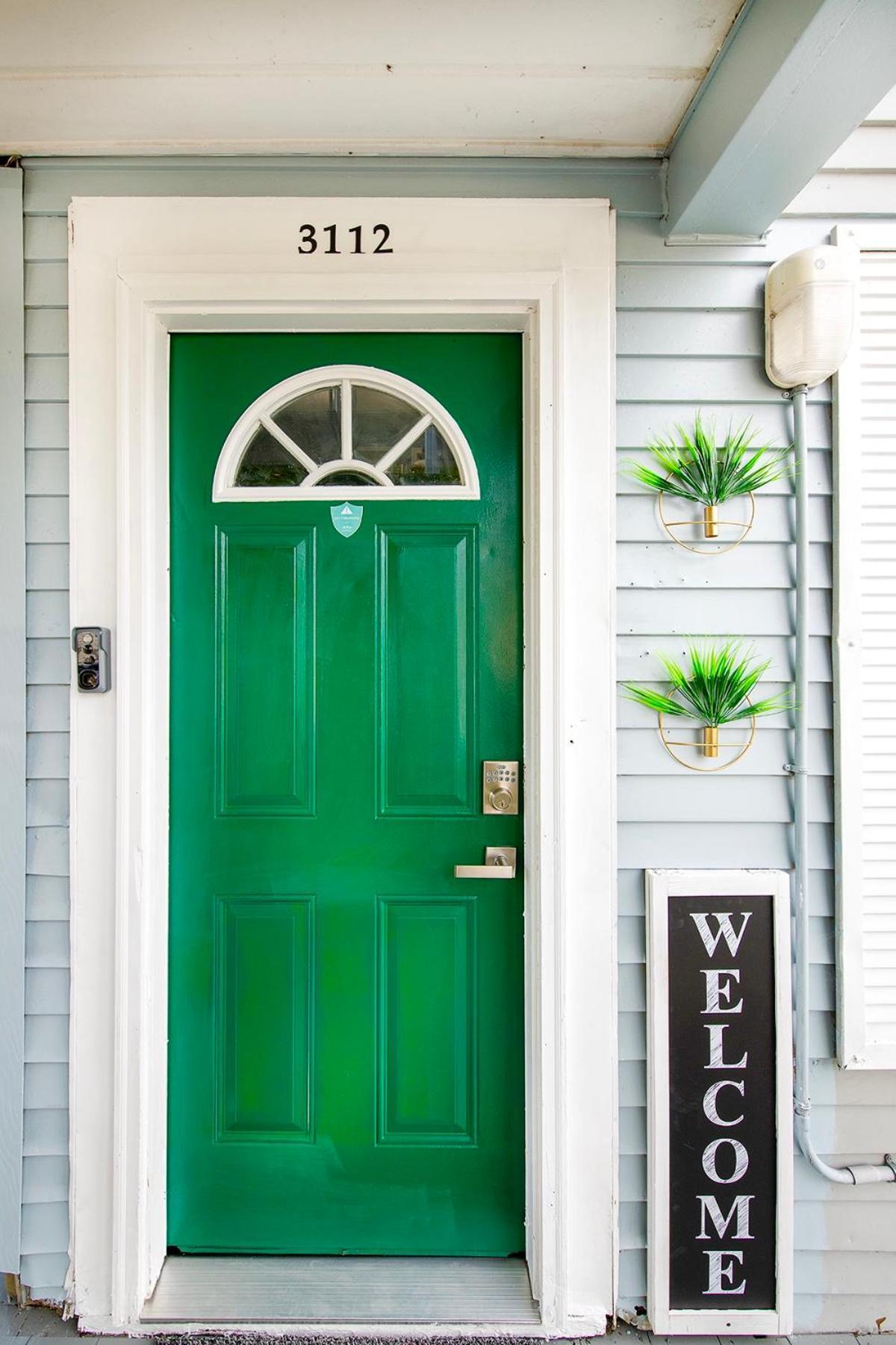 The Tremont Emerald - By Christmas Story House - Historic Charm & Modern Comfort Near Downtown With Parking, 300Mb Wifi & Self Check-In Cleveland Ngoại thất bức ảnh