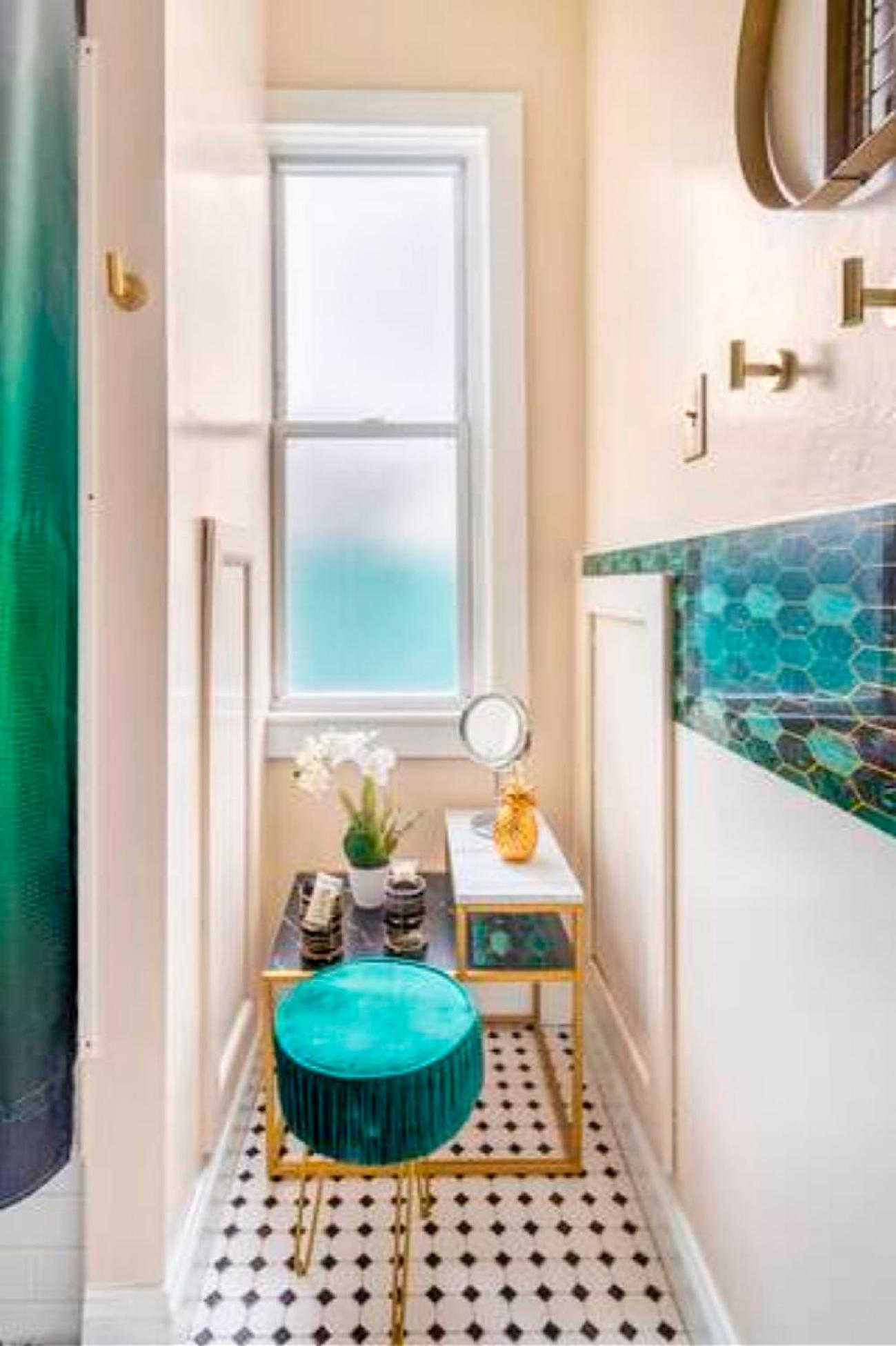The Tremont Emerald - By Christmas Story House - Historic Charm & Modern Comfort Near Downtown With Parking, 300Mb Wifi & Self Check-In Cleveland Ngoại thất bức ảnh