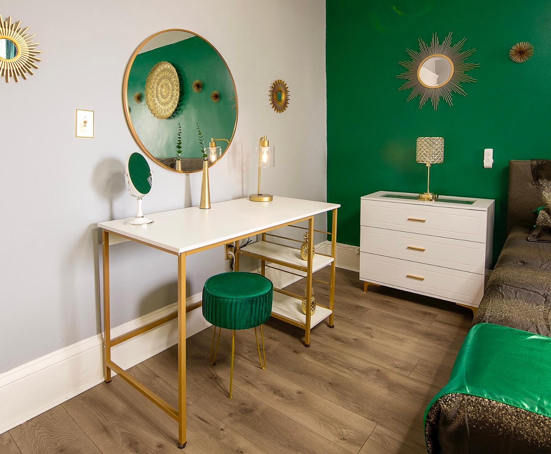 The Tremont Emerald - By Christmas Story House - Historic Charm & Modern Comfort Near Downtown With Parking, 300Mb Wifi & Self Check-In Cleveland Ngoại thất bức ảnh