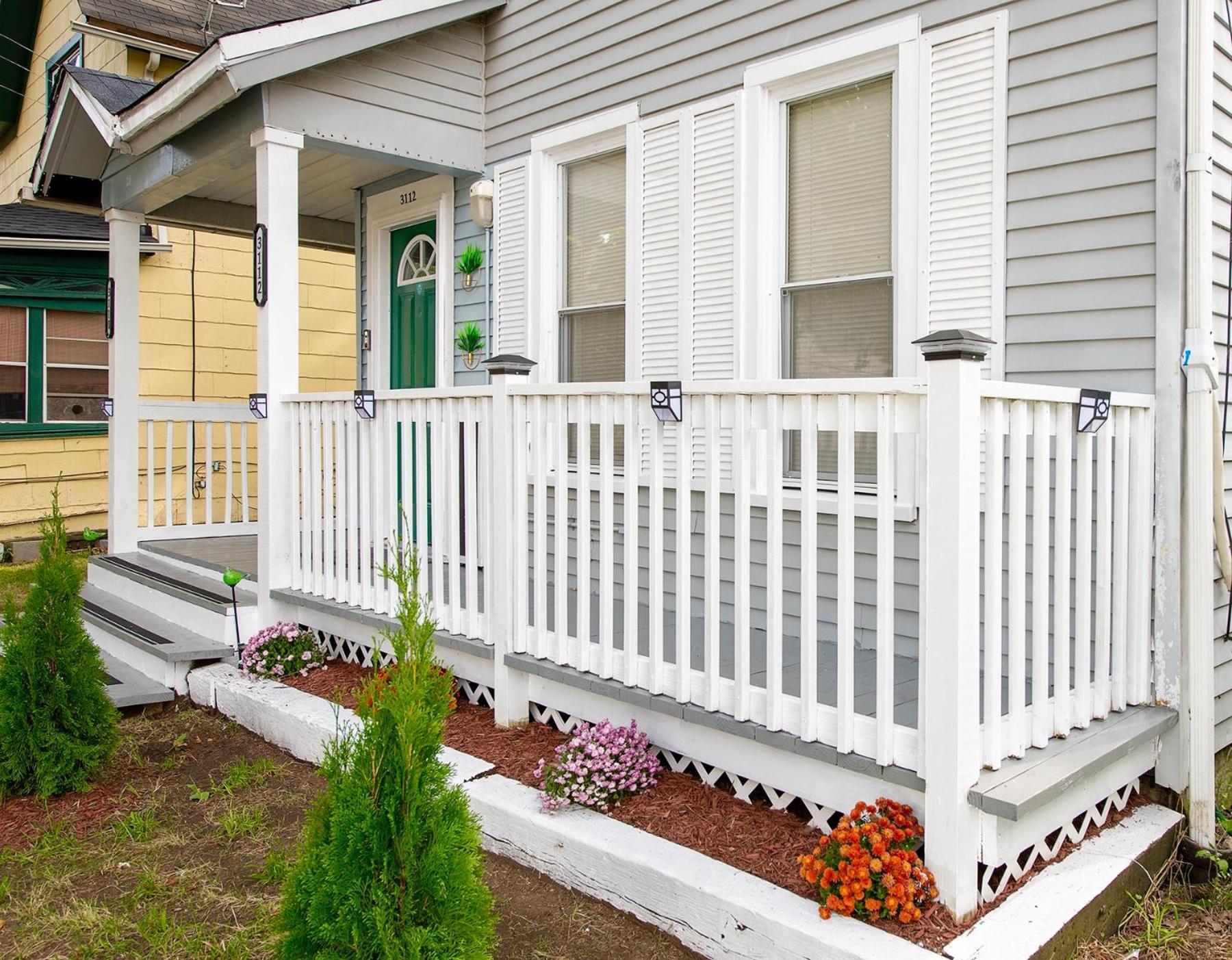 The Tremont Emerald - By Christmas Story House - Historic Charm & Modern Comfort Near Downtown With Parking, 300Mb Wifi & Self Check-In Cleveland Ngoại thất bức ảnh