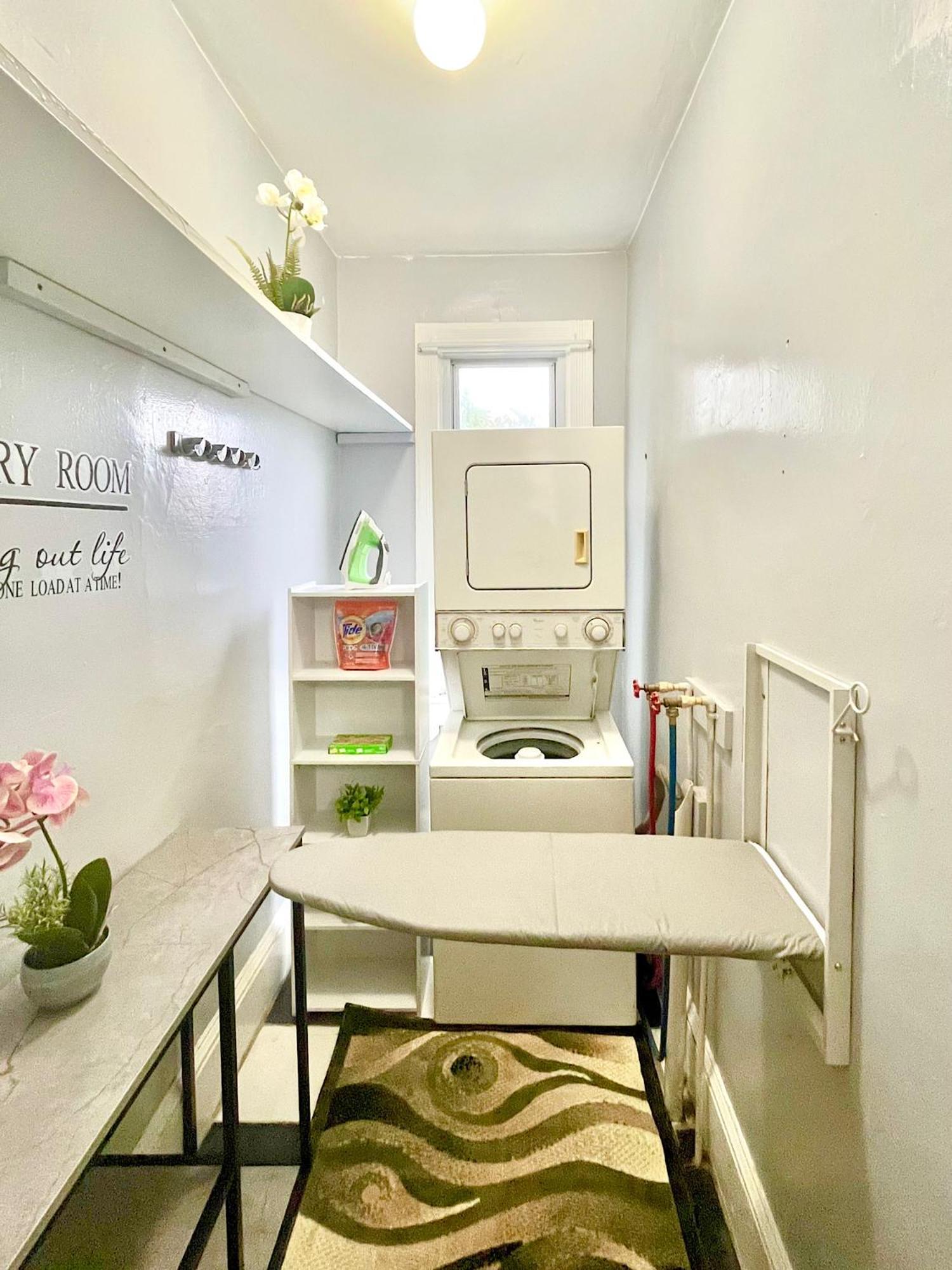 The Tremont Emerald - By Christmas Story House - Historic Charm & Modern Comfort Near Downtown With Parking, 300Mb Wifi & Self Check-In Cleveland Ngoại thất bức ảnh